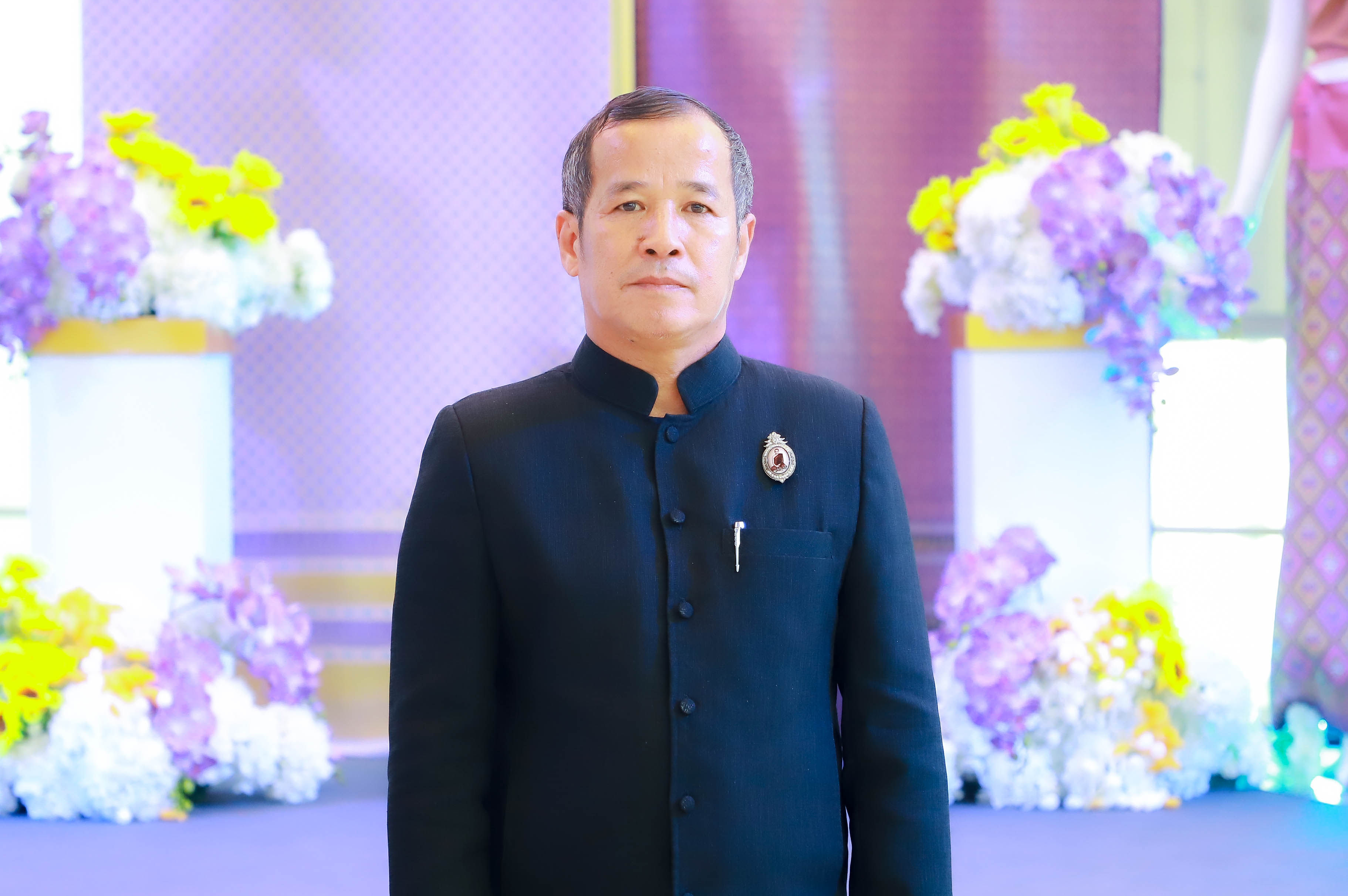 title - ผู้ตรวจราชการ ส.ป.ก. ร่วมพิธีเปิดงานหม่อนไหมสัญจร ณ กรุงเทพมหานครและจังหวัดนนทบุรี ครั้งที่ 3